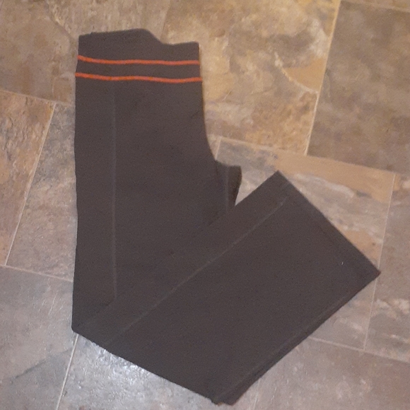 Grey Athletics Boot Cut Yoga Pants - Picture 3 of 4